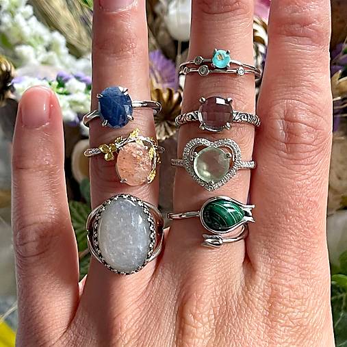 Sapphire Silver Ring AG925 / Jemný strieborný prsteň so zafírom