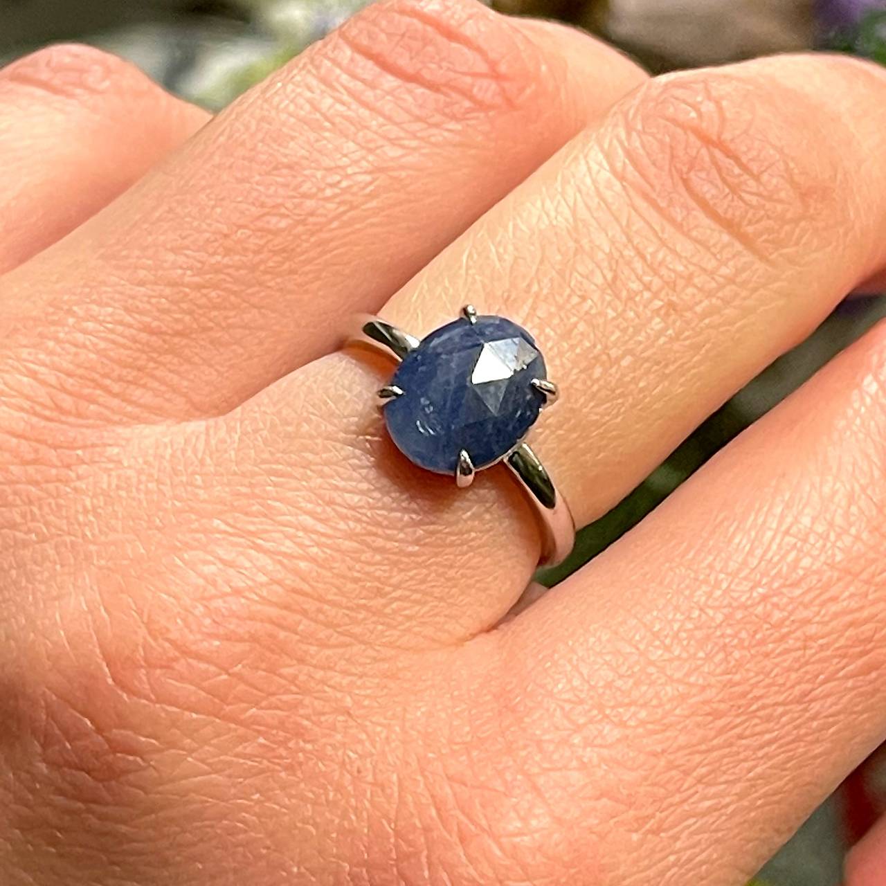 Sapphire Silver Ring AG925 / Jemný strieborný prsteň so zafírom