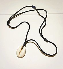 Pánske šperky - pánsky náhrdelník mušľa - 13500608_