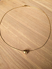 Náhrdelníky - náhrdelník so srdcom  - oceľ (Zlatá) - 13500558_
