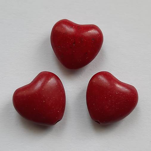 Prírodný kameň howlit-srdce-1ks (14mm-červená)