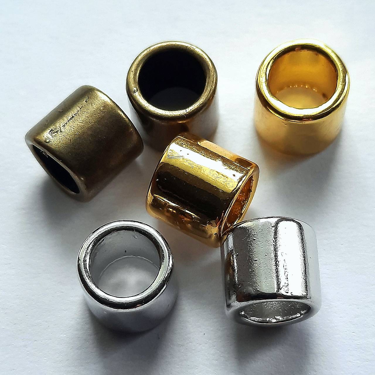 Kovová rúrka 6x7mm/otvor 5mm-1ks