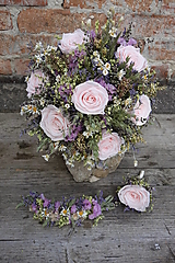 Svadobná kytica zo sušených kvetov a stabilizovaných ruží 