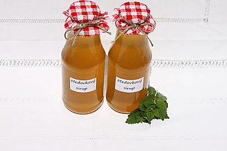 Sirupy - Domáci medovkový sirup bez konzervantov - 13514695_