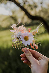 Ozdoby do vlasov - Kvetinový hrebienok "nežná margarétka" - 13516121_