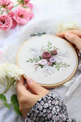 Dekorácie - Výšivka Lesná tôňa ♡ - 13518299_