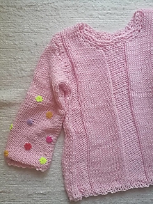 Detské oblečenie - Pulóvrik ružový s kvetinkami - 13527741_