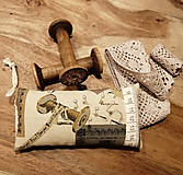 Úžitkový textil - Lněný vintage jehelníček - šicí potřeby - 13529113_