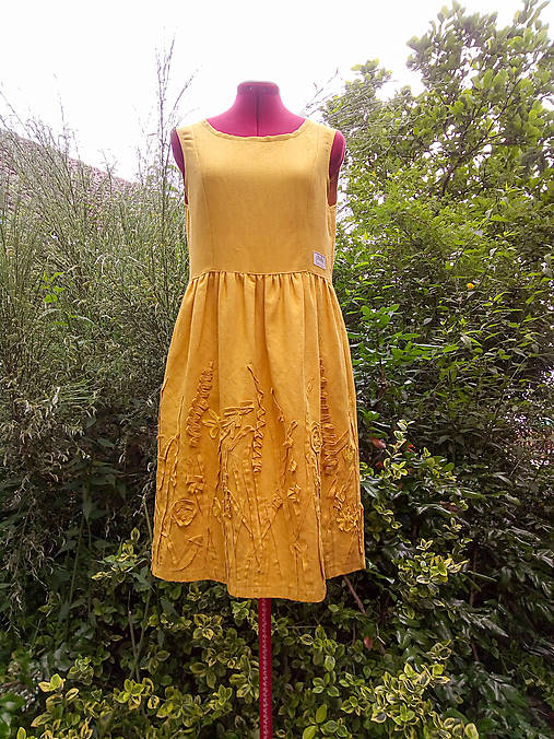 Žlté ľanové šaty - 3D kvety (rôzne farby)