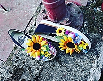 Ponožky, pančuchy, obuv - V AKCII: Kožené slip on "obuj sa do kvetov:) - 13534725_