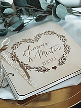 Papiernictvo - Svadobná kniha hostí personalizovaná, drevený fotoalbum - Srdce  - 13540920_