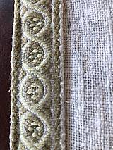 Úžitkový textil - Obrus s ručne vyšívaným okrajom - 13543068_