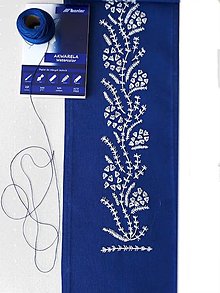 Úžitkový textil - Vyšívaný obrus stredový - modrý,16,5 x 133 cm - 13542757_
