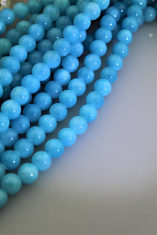Minerály - jadeit "akvamarín" korálky 8mm - 13544652_