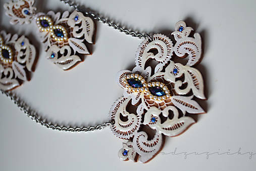 Náušničky a náhrdelník čipka  (Set náhrdelník a náušnice modrá)