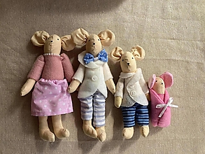 Hračky - Rodinka myšiek v kufríku , v ružovo modrom - 13556505_