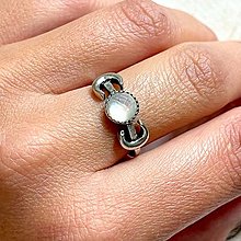 Prstene - Antique Silver Pearl Doublet Ring / Vintage prsteň s dubletom - perleť - 13561382_