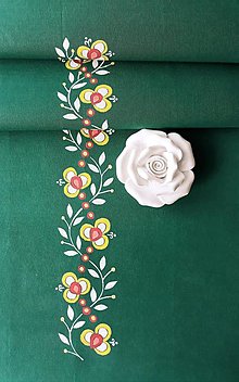 Úžitkový textil - Maľovaný stredový obrus - zelený, 140x40 cm, - 13561059_