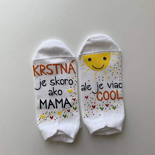 Maľované ponožky pre KRSTNÚ/KRSTNÉHO, ktorí sú výnimoční a COOL (Biele členkové (s menom alebo bez mena))