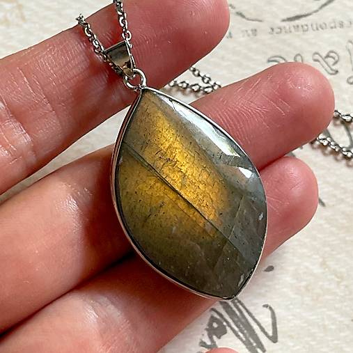 Labradorite Steel Necklace / Oceľový náhrdelník s labradoritom