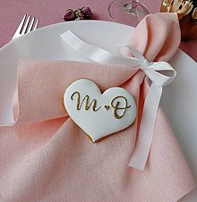 Darčeky pre svadobčanov - Srdce so zlatými iniciálmi - 13576735_