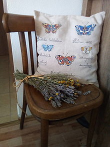 Úžitkový textil - Vankúš s motívom motýľov - 13579746_
