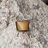Prstene - Pyramídový prsteň - cínovaný s minerálom - 13589664_