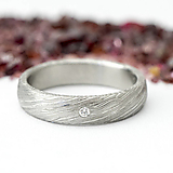 Prstene - Kovaný zásnubný alebo snubný prsteň s diamantom - Prima voda - 13590045_