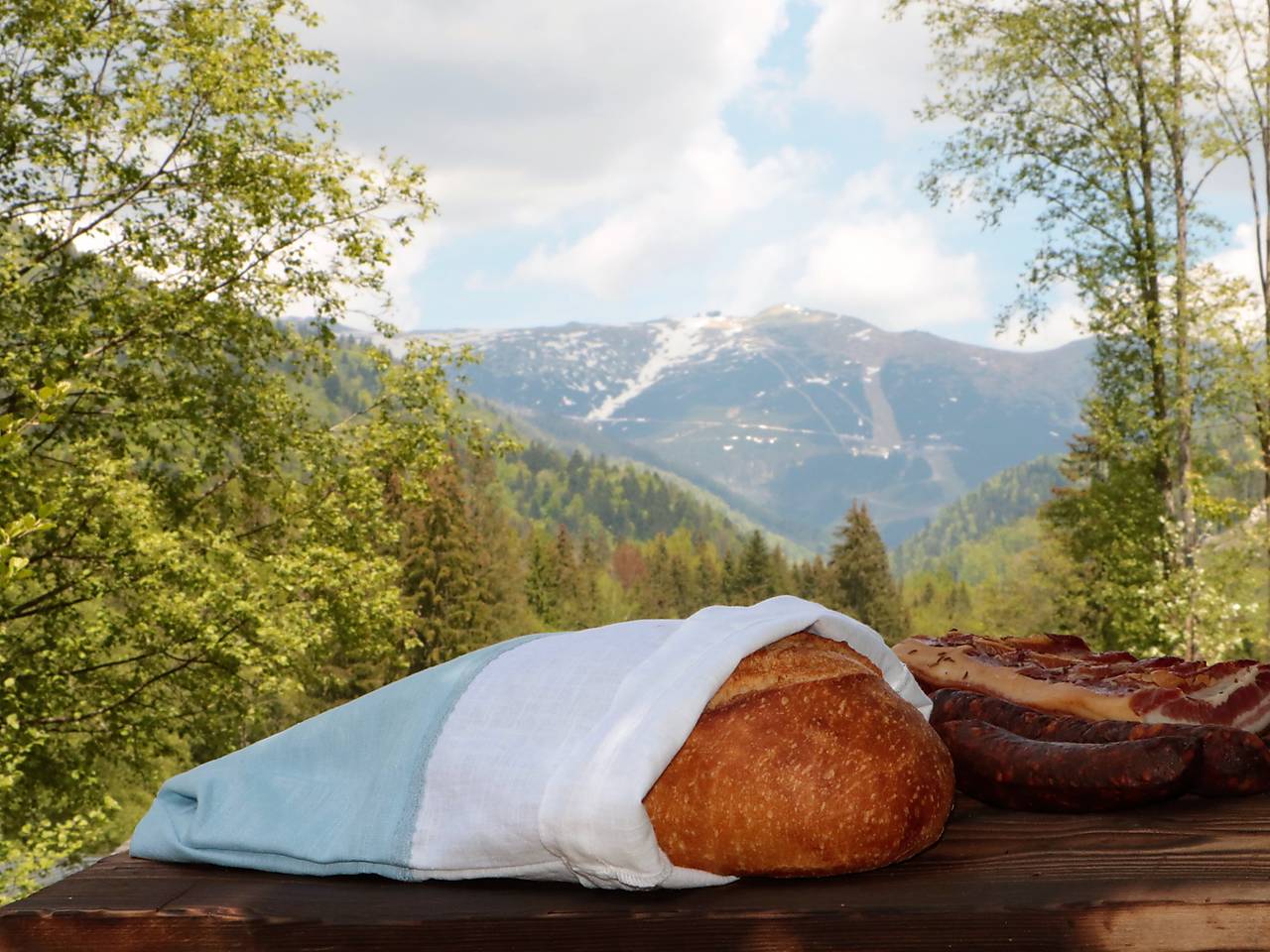 Ľanové vrecko na chlieb bielo modré