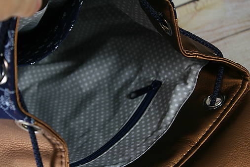 Modrotlačový batoh Matej metalický medený 1
