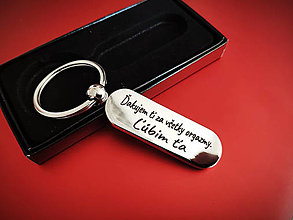 Kľúčenky - Prívesok na kľúče v tvare kapsule s gravírovaním textom: Ďakujem ti za všetky orgazmy. Ľúbim ťa - 13602300_