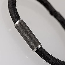 Náramky - Kožený náramok čierný - Samuel  (korálek tmavý + lesklé okraje) - 13604827_