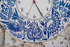 Hodiny - Biele hodiny s ľudovým vzorom zo SLovenska - 13604811_