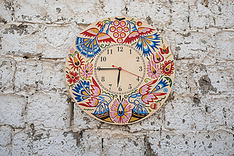 Hodiny - hodiny s Vajnorským ľudovým ornamentom - farebné - 13604828_