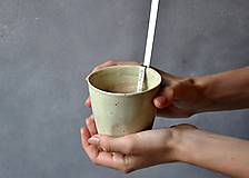 Nádoby - Šálka pohár, váza zelený - 13607959_