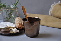 Nádoby - Šálka, pohár v glazúre kovovej farby - 13608023_