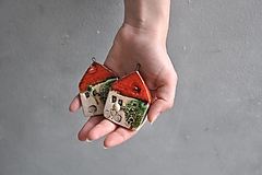 Nábytok - Vešiak mini s jedným domčekom červený - 13611039_