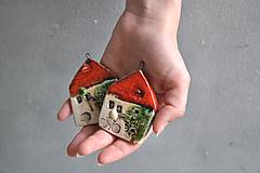Nábytok - Vešiak mini s jedným domčekom červený - 13611040_