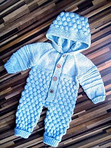 Detské oblečenie - Overal pre bábätko (0-6 mesiacov) pletený - 13612690_