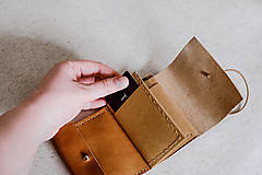 Pánske tašky - Vlastný text, kožená peňaženka  - 13617488_