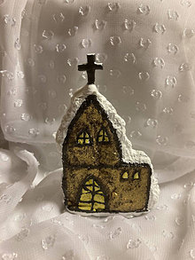 Dekorácie - Maľovaný kameň - Zasnežený kostolík❄️⛪️ - 13619403_