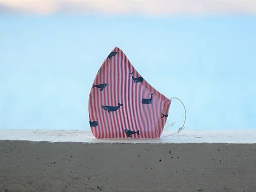 Dizajnové rúško veľryby pásik tvarované dvojvrstvové