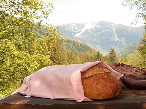 Ľanové vrecko na chlieb ružové s čipkou