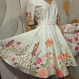 Šaty - Svadobné šaty s vlečkou " Maľované lúčne kvietky " (dámska listová kabelka, ručne maľovaná) - 13653290_