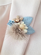 Brošne - Bledomodrá kožušinová kvetinová brošňa pin - 13661056_
