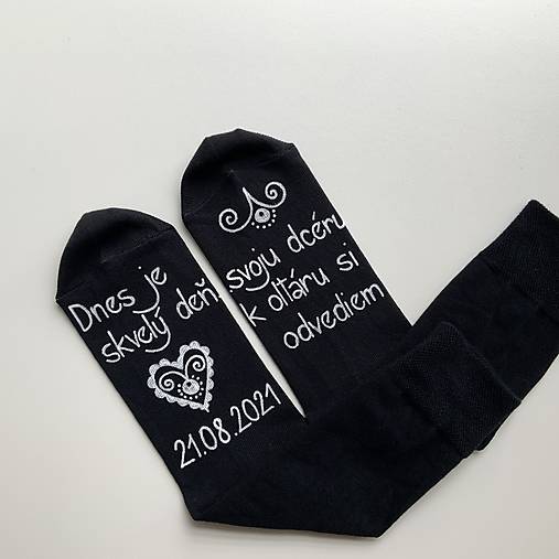 Maľované ponožky pre ocka nevesty (na čiernych s maľbou v bielom)