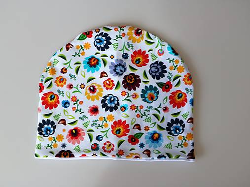 Folkové kvety biele čiapka, nákrčník alebo set