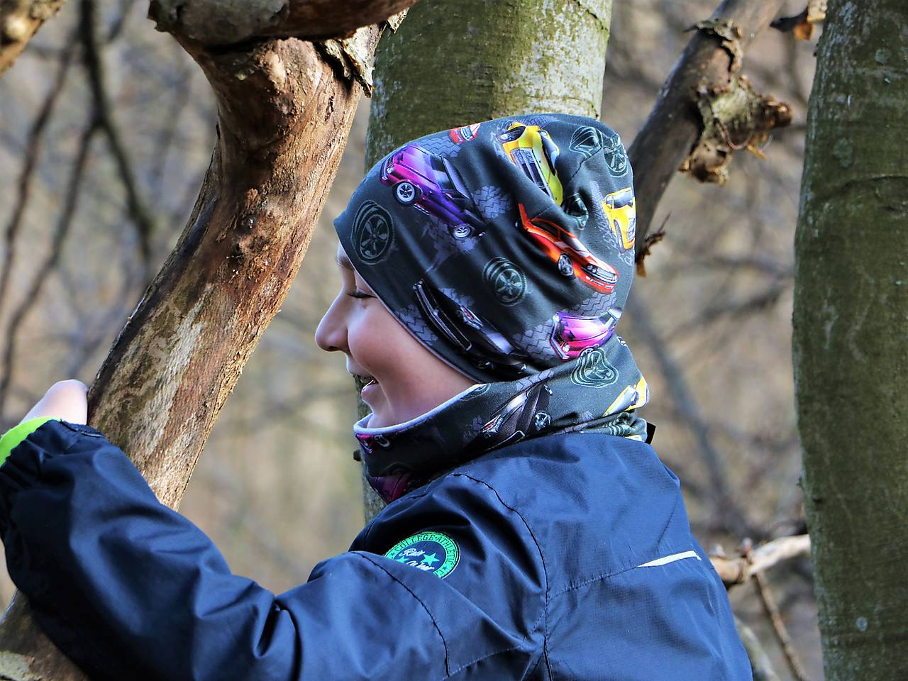 Autá úpletová čiapka, nákrčník alebo set