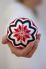 Dekorácie - Vianočná patchworková guľa 4 - 13669688_