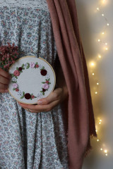 Dekorácie - Romantická výšivka Ranná rosa ♡ - 13670126_